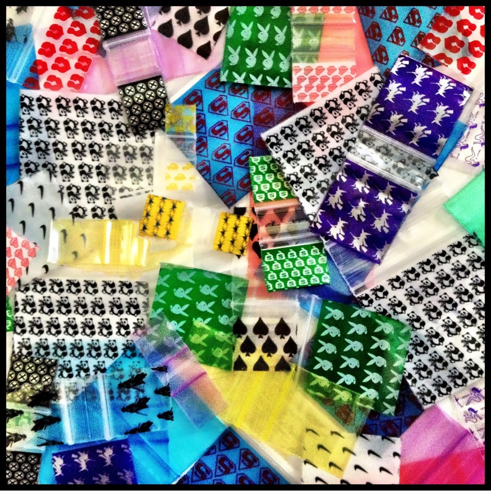 All Sizes & Designs & Colors Mix 180+ Bags and 6 packs Designer Logos